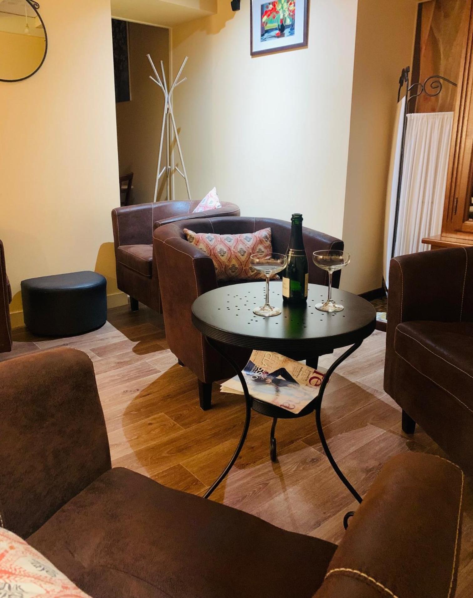Auberge Du Porche เบลย์ ภายนอก รูปภาพ
